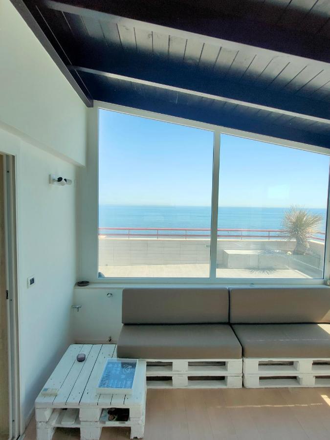 Seafront Suites Барі Екстер'єр фото