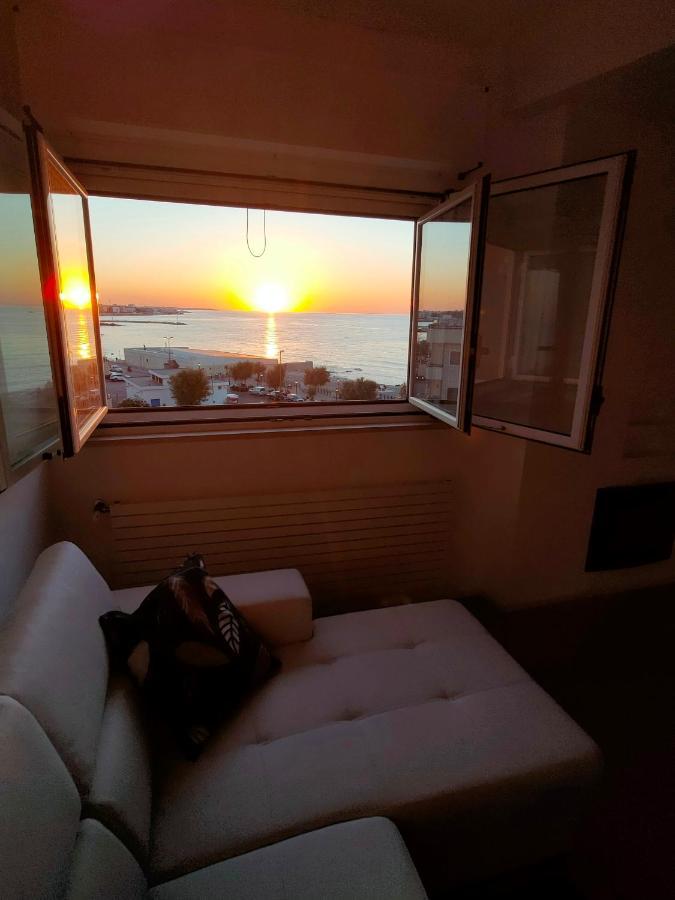 Seafront Suites Барі Екстер'єр фото