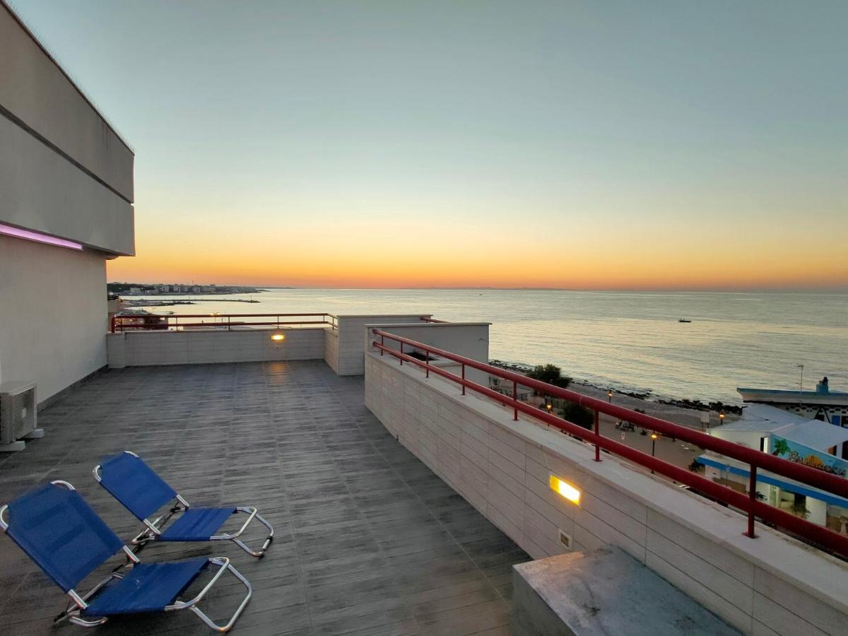 Seafront Suites Барі Екстер'єр фото